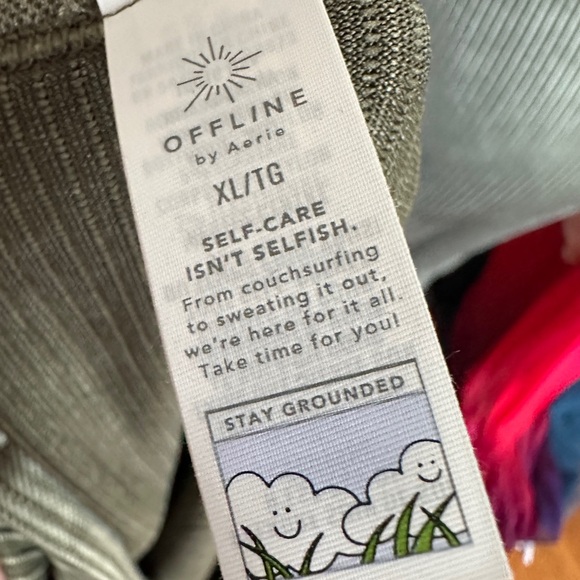 🆕 OFFLINE BY AERIE Long-sleeve Cropped Athletic Top - Picture 6 of 7